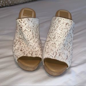 Dolce Vita Connee Calf Hair Platforms Size 6.5